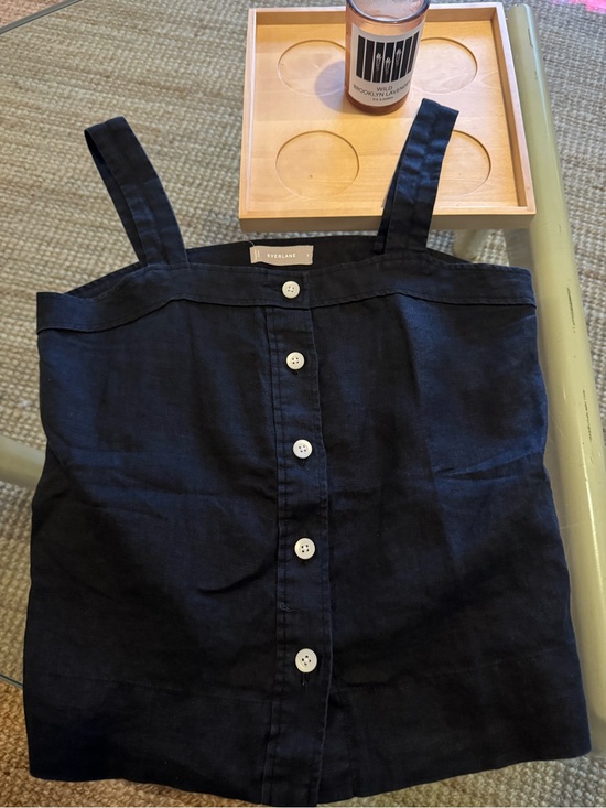 Everlane Tops - Pants Subcategory Identification